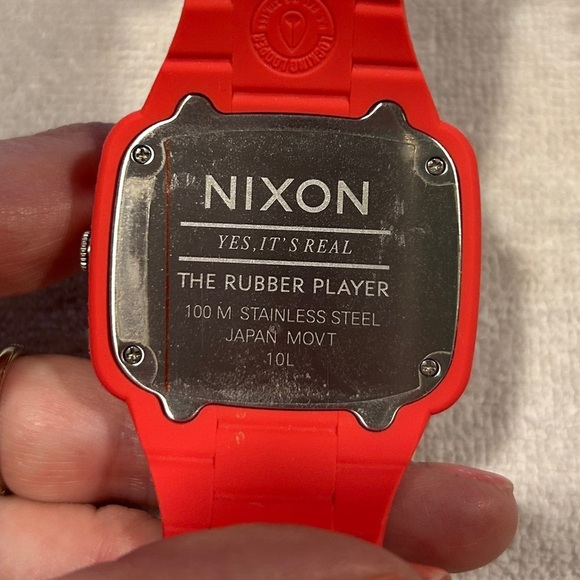 Nixon The Rubber Player Watch - Picture 5 of 5